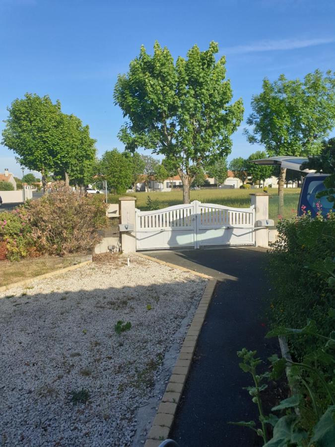 La Rochelle Classe 3 Etoiles Nieul-sur-Mer Екстериор снимка